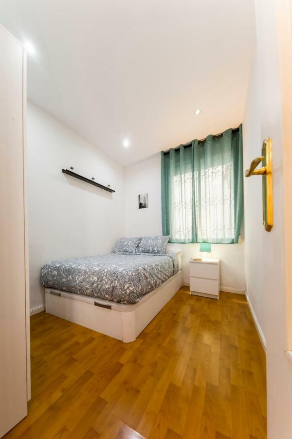 Colegiata Appartement Madrid Buitenkant foto