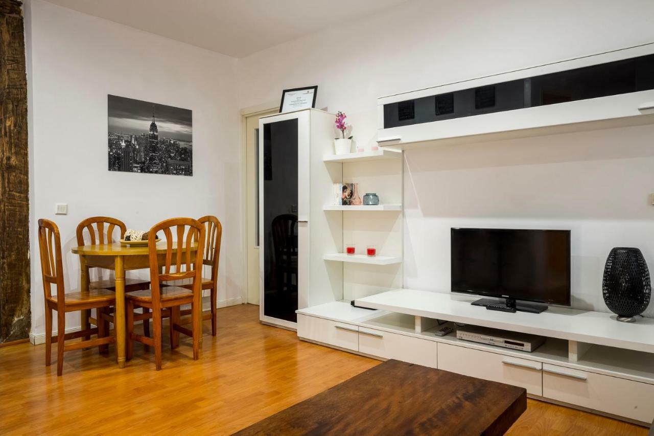 Colegiata Appartement Madrid Buitenkant foto