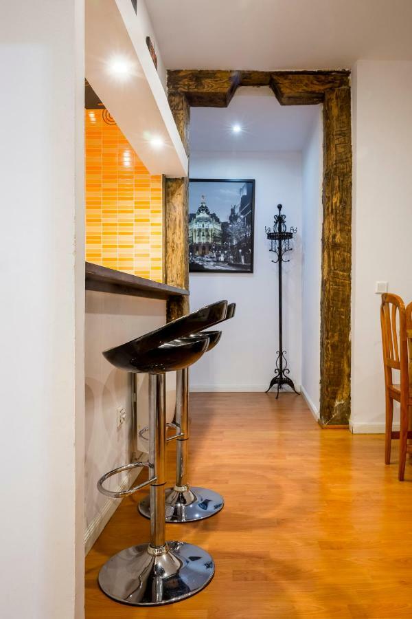 Colegiata Appartement Madrid Buitenkant foto